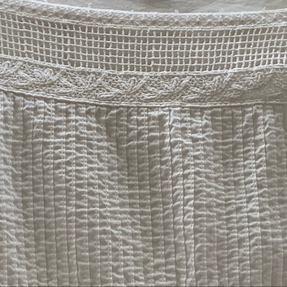 L”ANA” ELABORATED INDIA WHITE BLOUSE - Picture 2 of 3